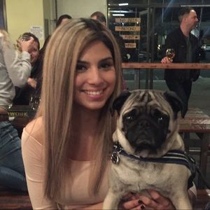 Meet your Posher, Eva